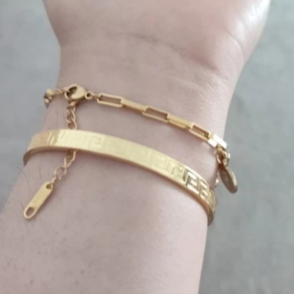 18K Gold  Plated Bracelet - Picture 10 of 12
